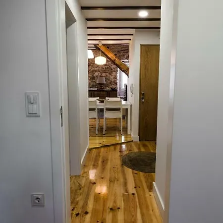 Casa Touriga 129 アパート